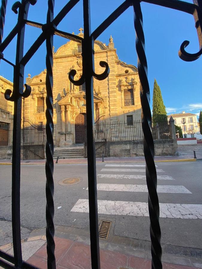 Descalzos Free Parking
