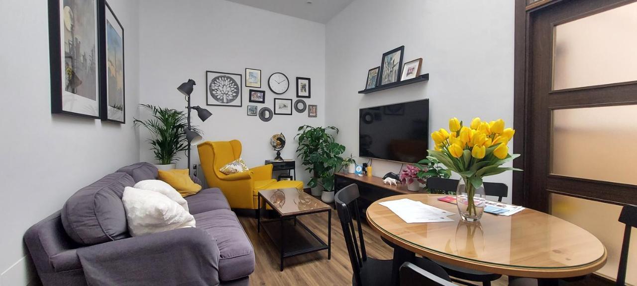 Descalzos Free Parking Apartment